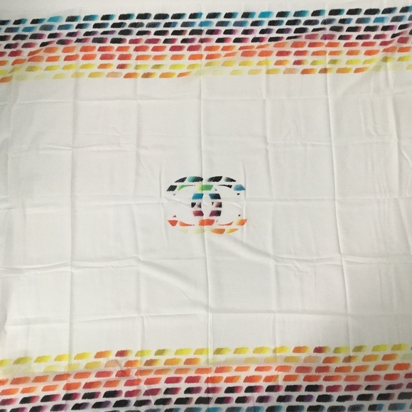 CHANEL Logo CC Paintbrush Colorama Print Pareo / Stole / Shawl / Wrap / Scarf - Picture 6 of 9